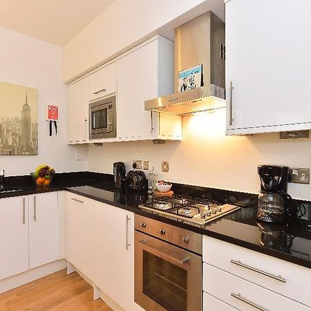 Amber Nike Apartments Лондон Екстериор снимка