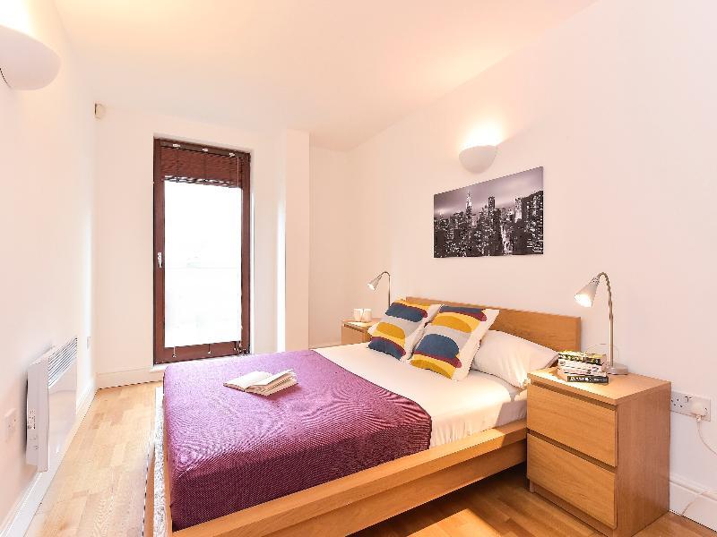 Amber Nike Apartments Лондон Екстериор снимка