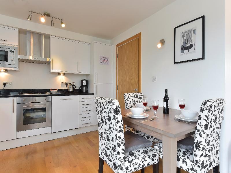 Amber Nike Apartments Лондон Екстериор снимка