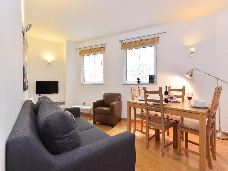 Amber Nike Apartments Лондон Екстериор снимка